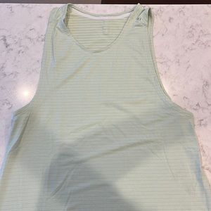 Men’s pale green lulu lemon tank top